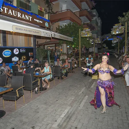 Ξενοδοχείο Kleopatra Bavyera 3*