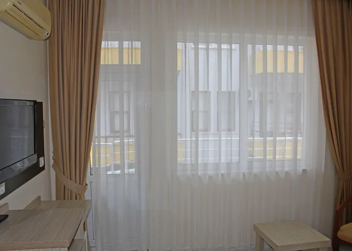 Kleopatra Bavyera 3*