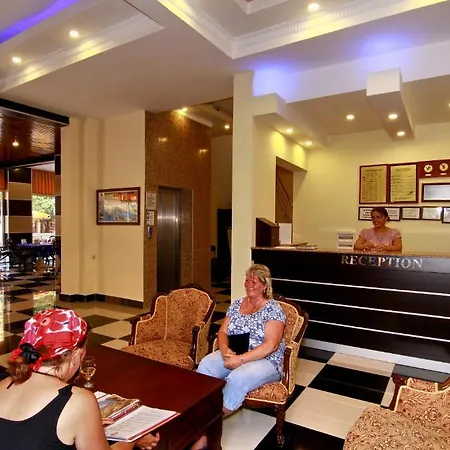 Kleopatra Bavyera 3*