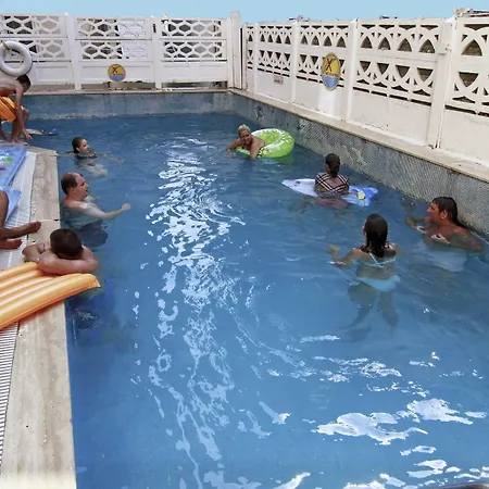 Kleopatra Bavyera ألانيا