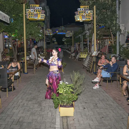 Kleopatra Bavyera 酒店 阿拉尼亚